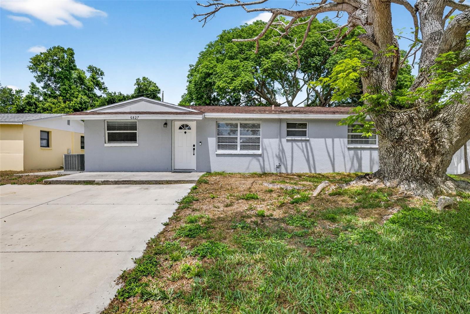 6827 80th Ter N Property Photo 2