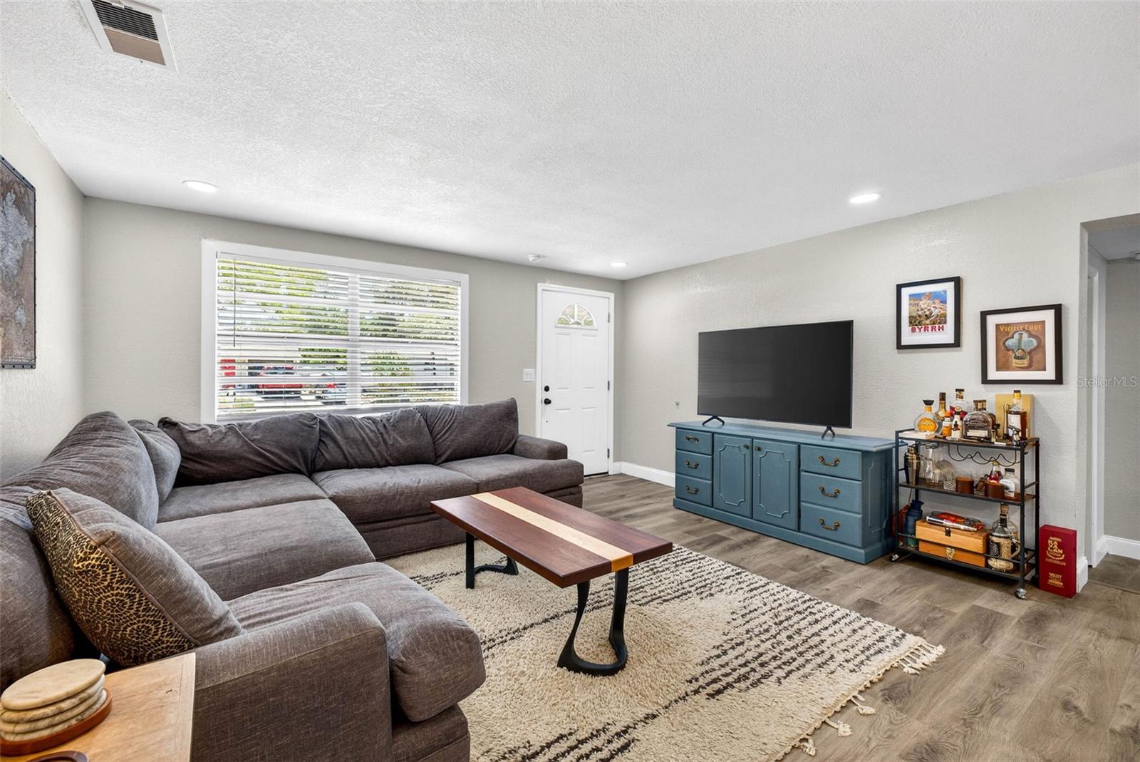 6827 80th Ter N Property Photo 7