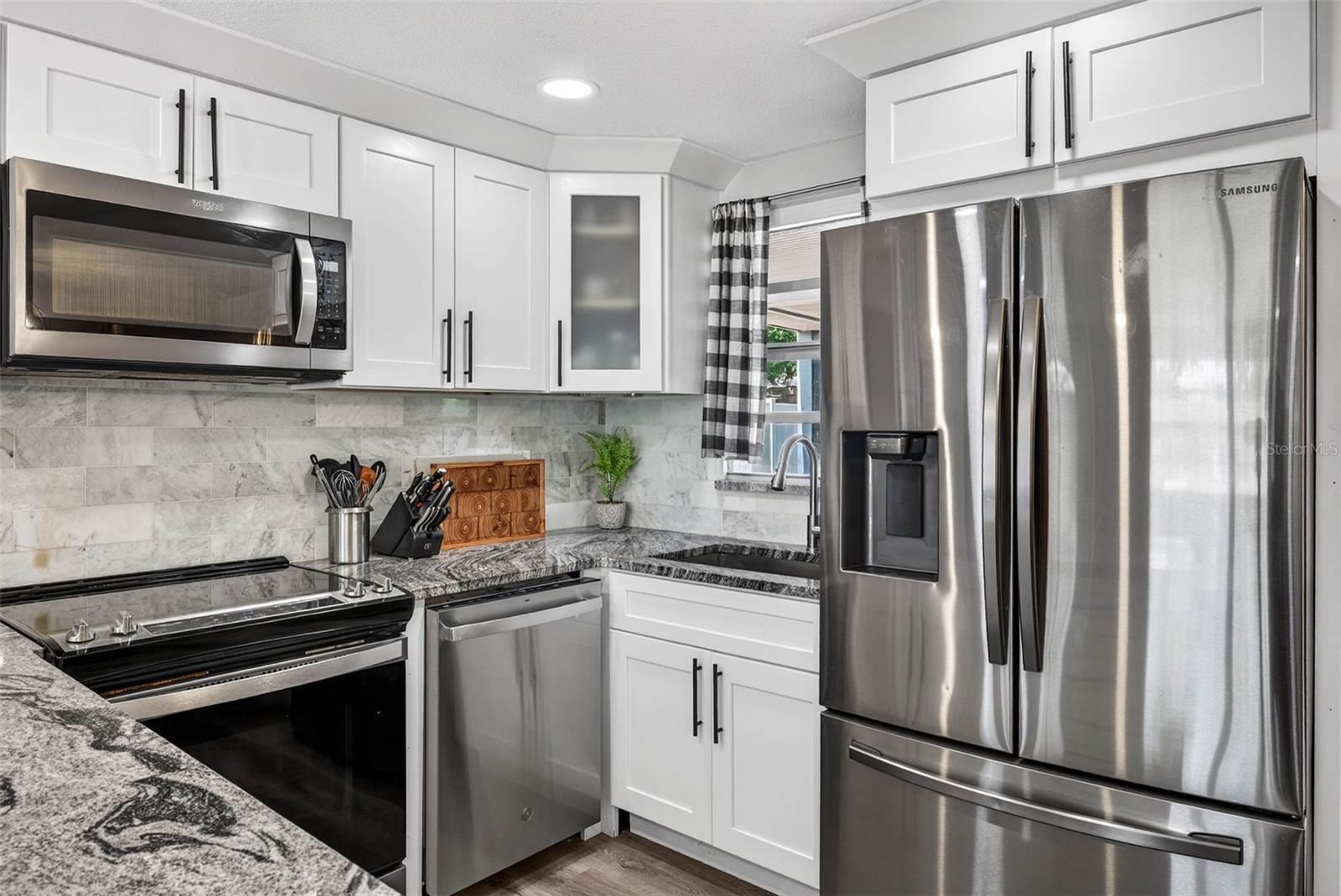 6827 80th Ter N Property Photo 10