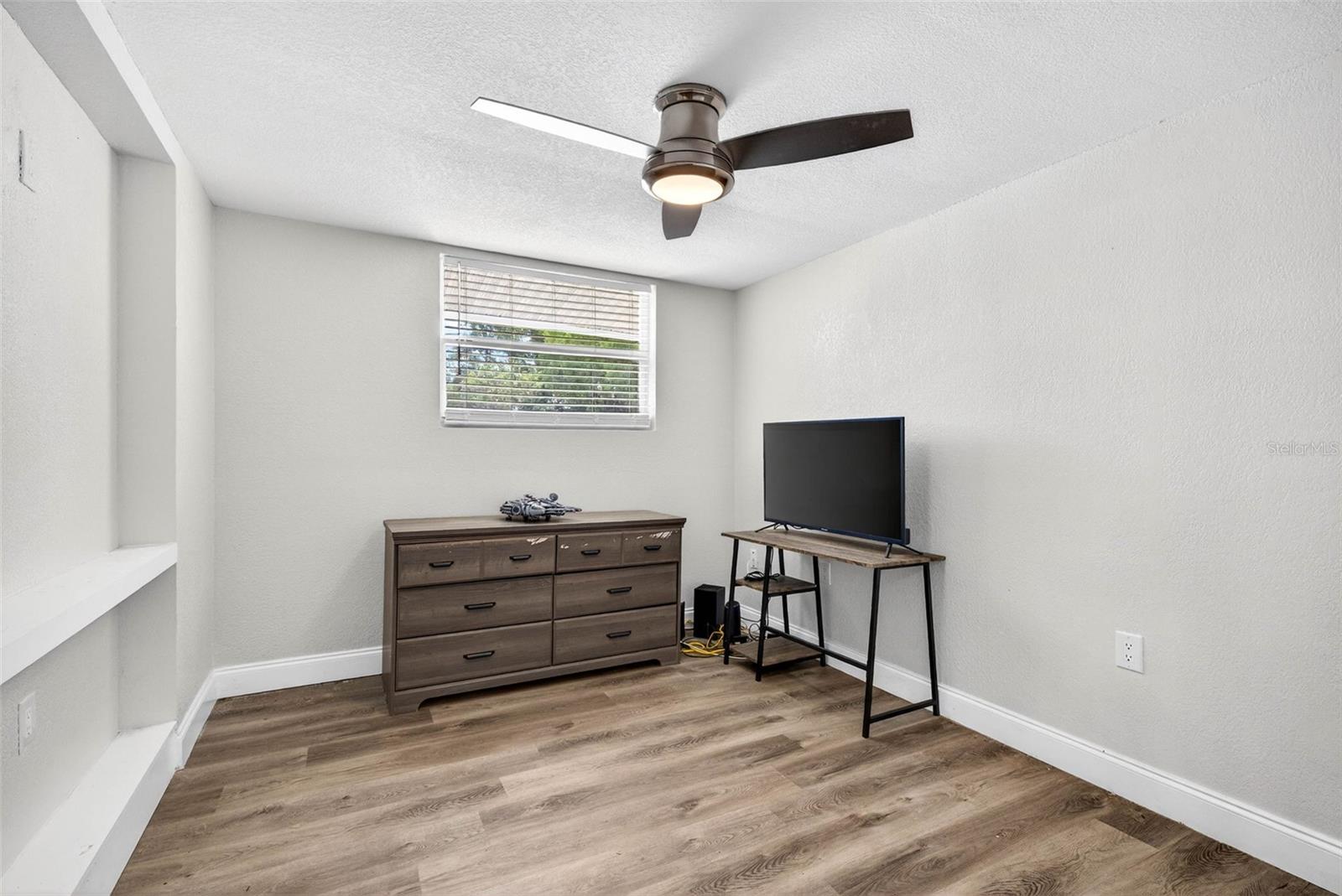 6827 80th Ter N Property Photo 15