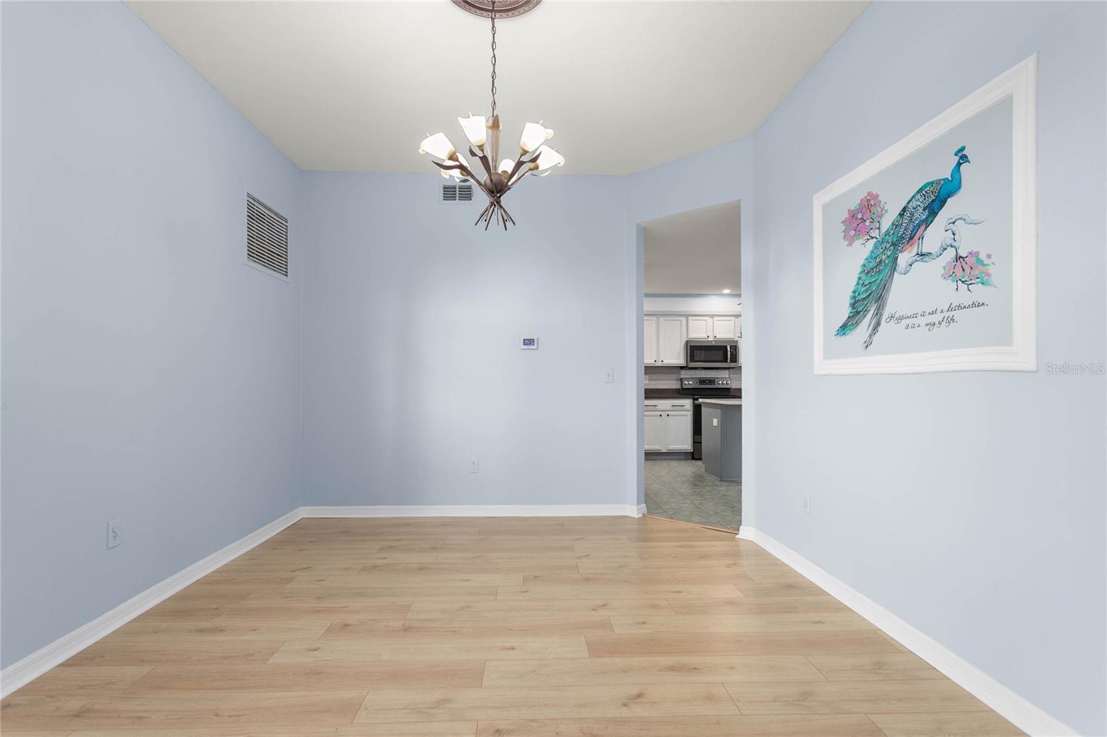 27012 Sea Breeze Way Property Photo 3