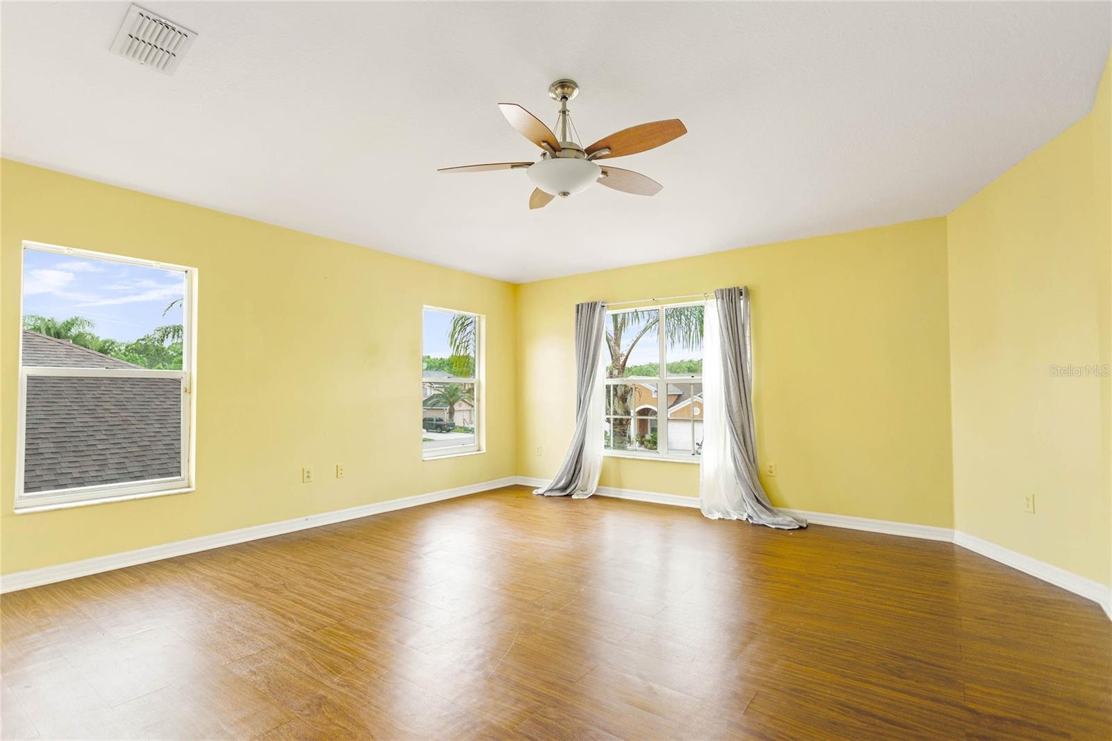 27012 Sea Breeze Way Property Photo 21