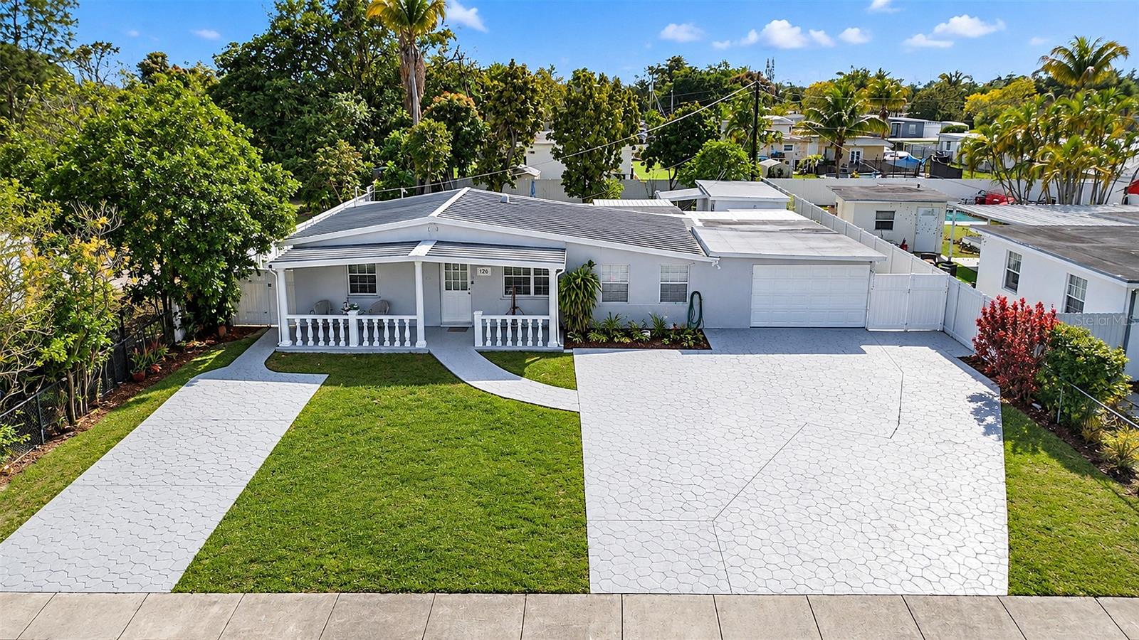 126 MIAMI GARDENS RD