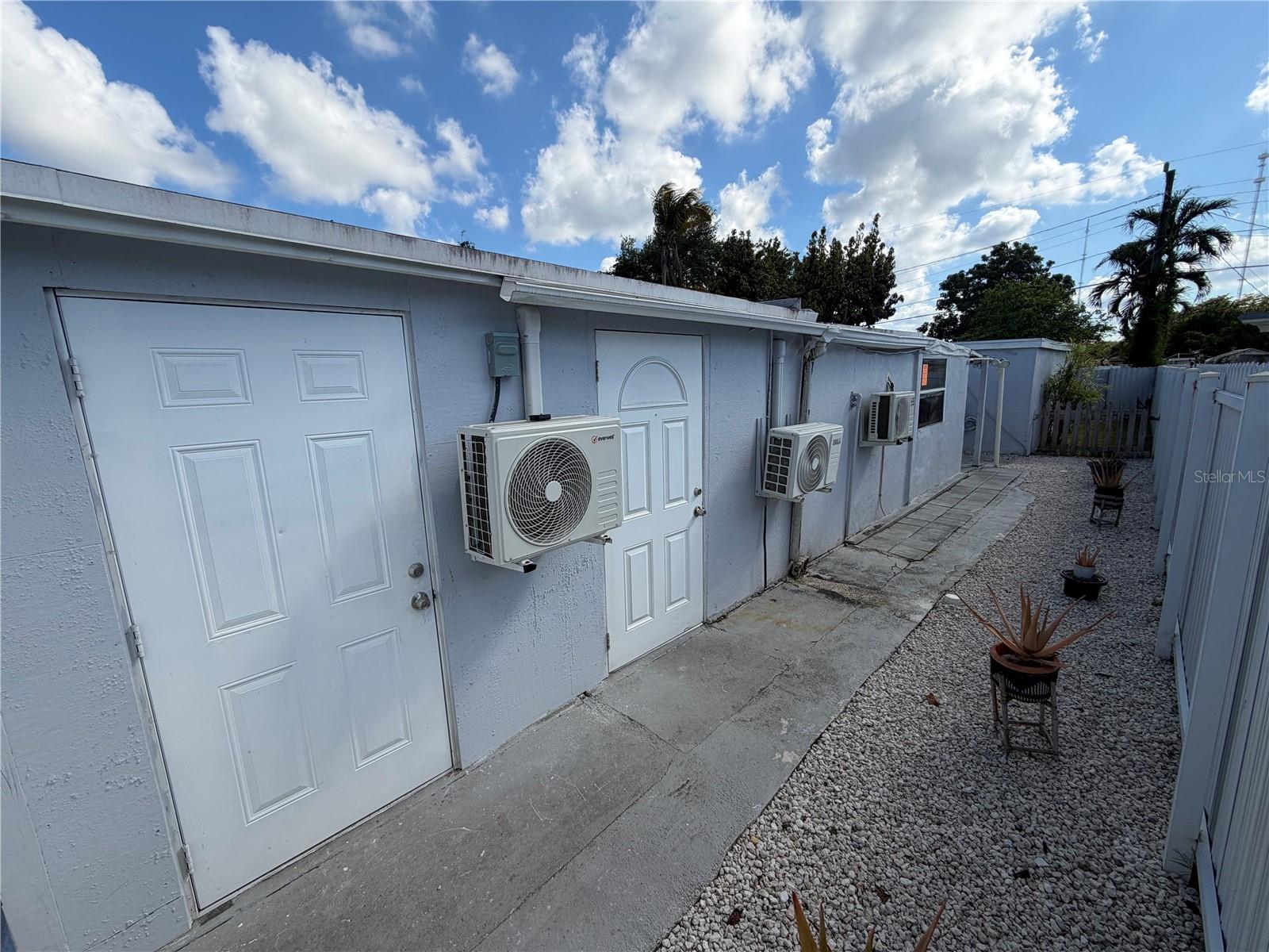 126 Miami Gardens Rd Property Photo 8