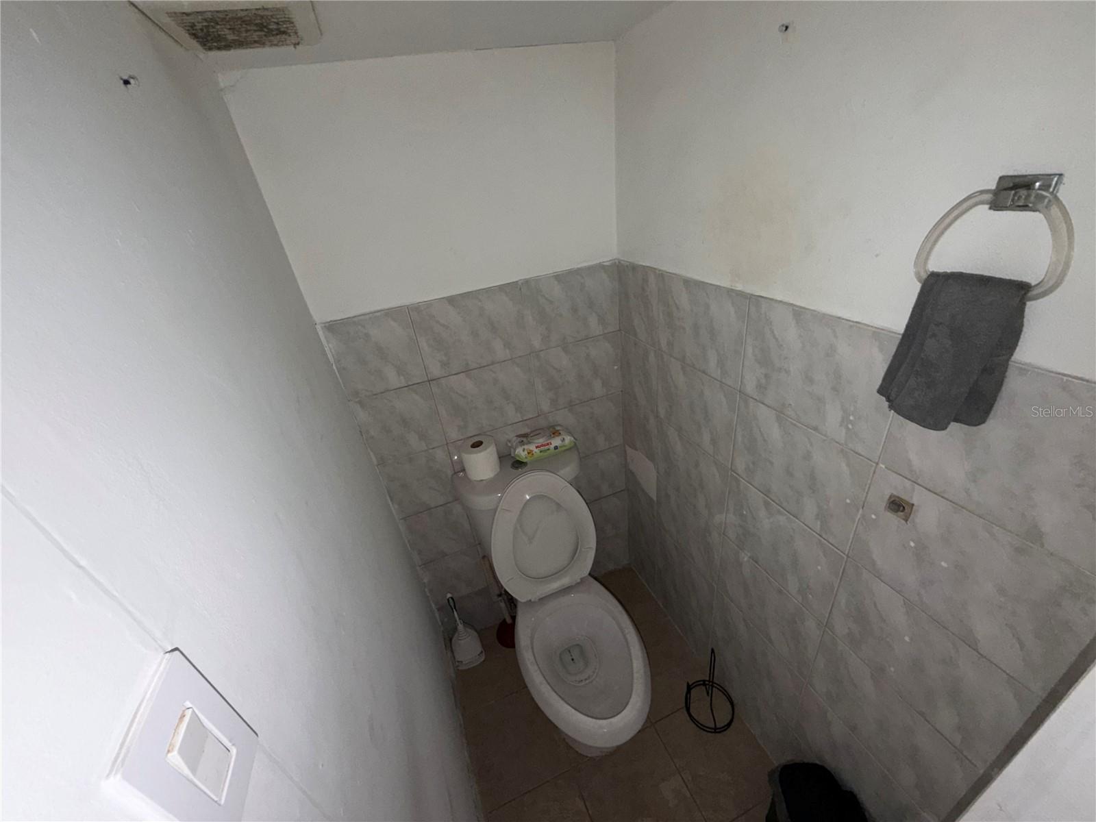 126 Miami Gardens Rd Property Photo 27