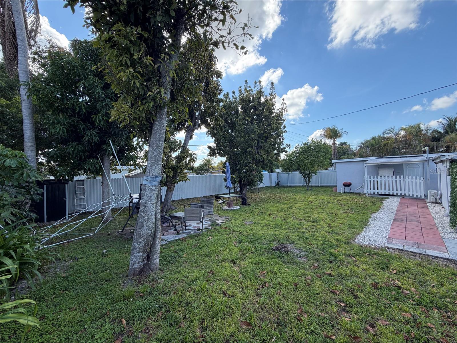 126 Miami Gardens Rd Property Photo 39
