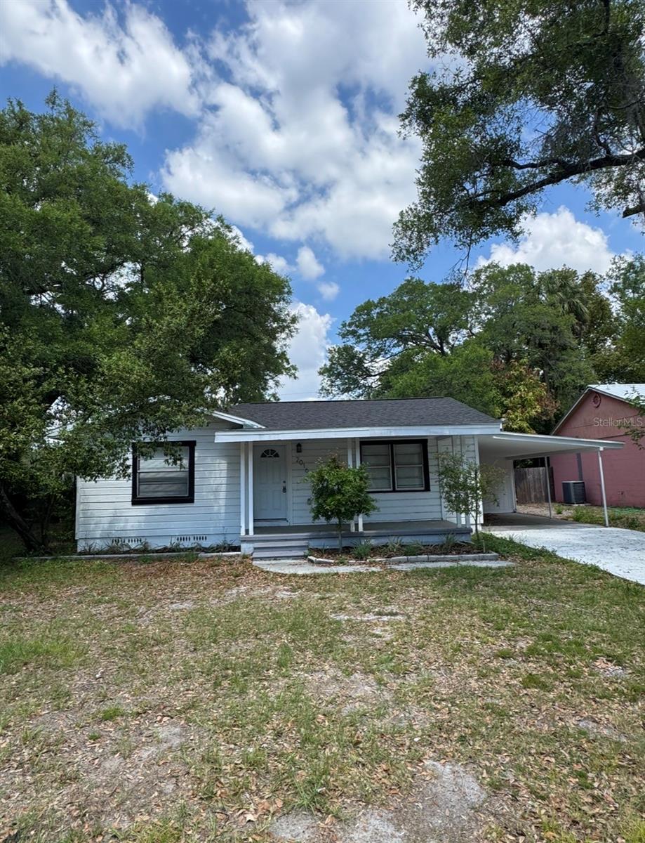 2016 E CLIFTON ST #B Property Photo 1