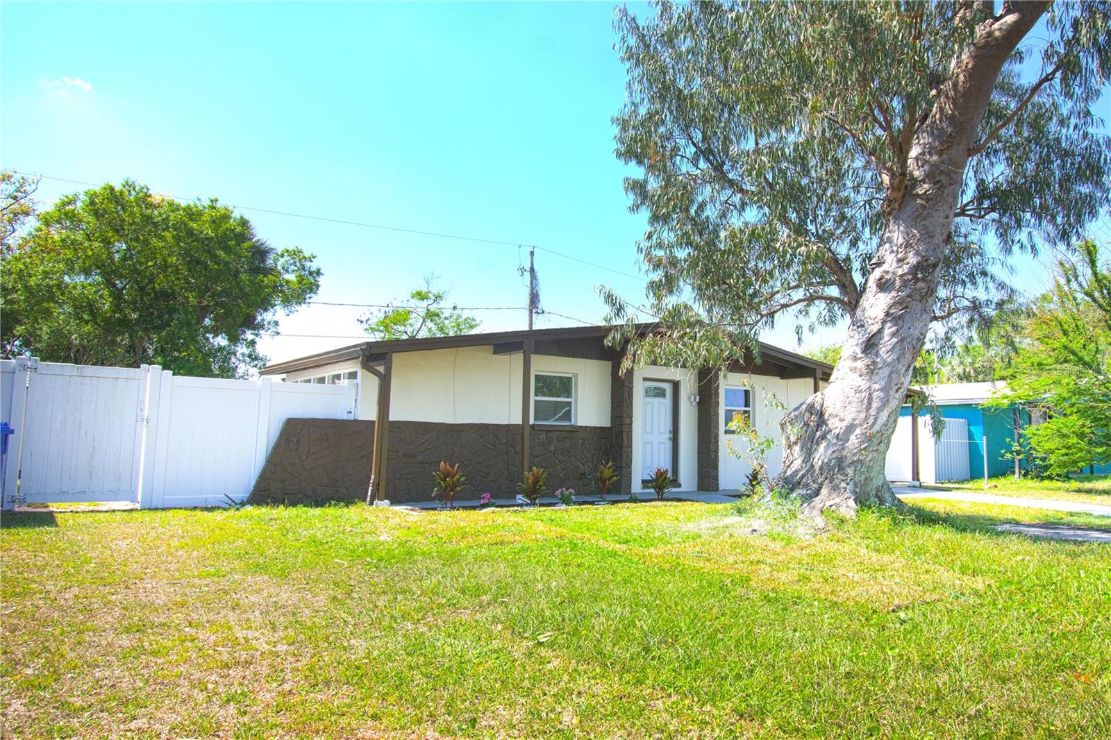 8307 Libby Ln Property Photo 2