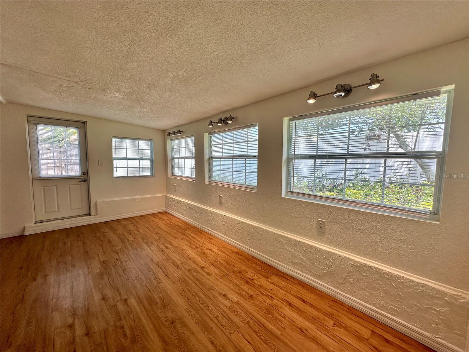 3240 Briar Cliff Dr Property Photo 14