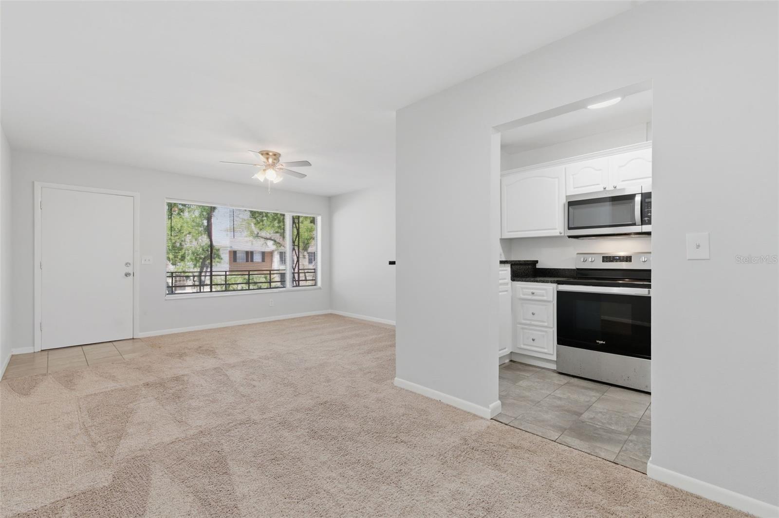 1257 Drew St #14 Property Photo 6