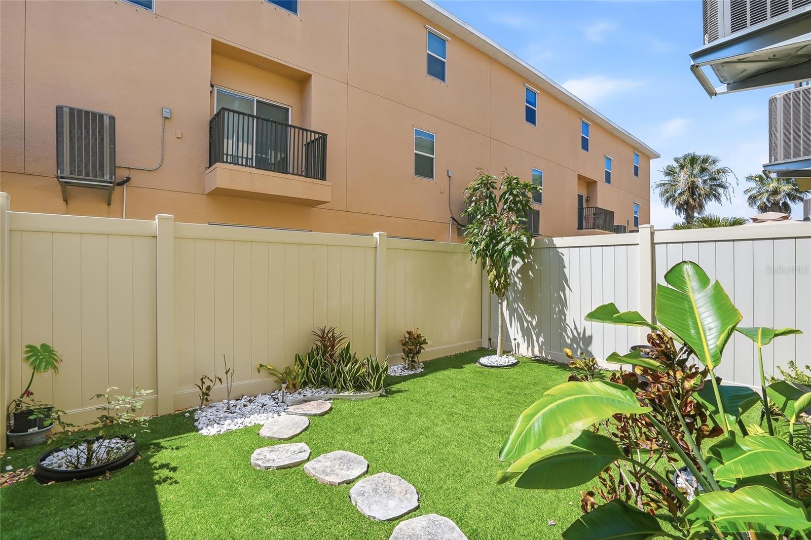 5523 Yellowfin Ct Property Photo 10