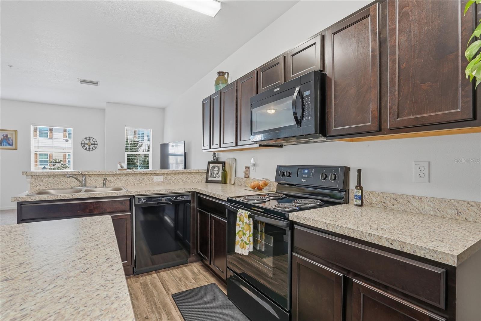 5523 Yellowfin Ct Property Photo 18