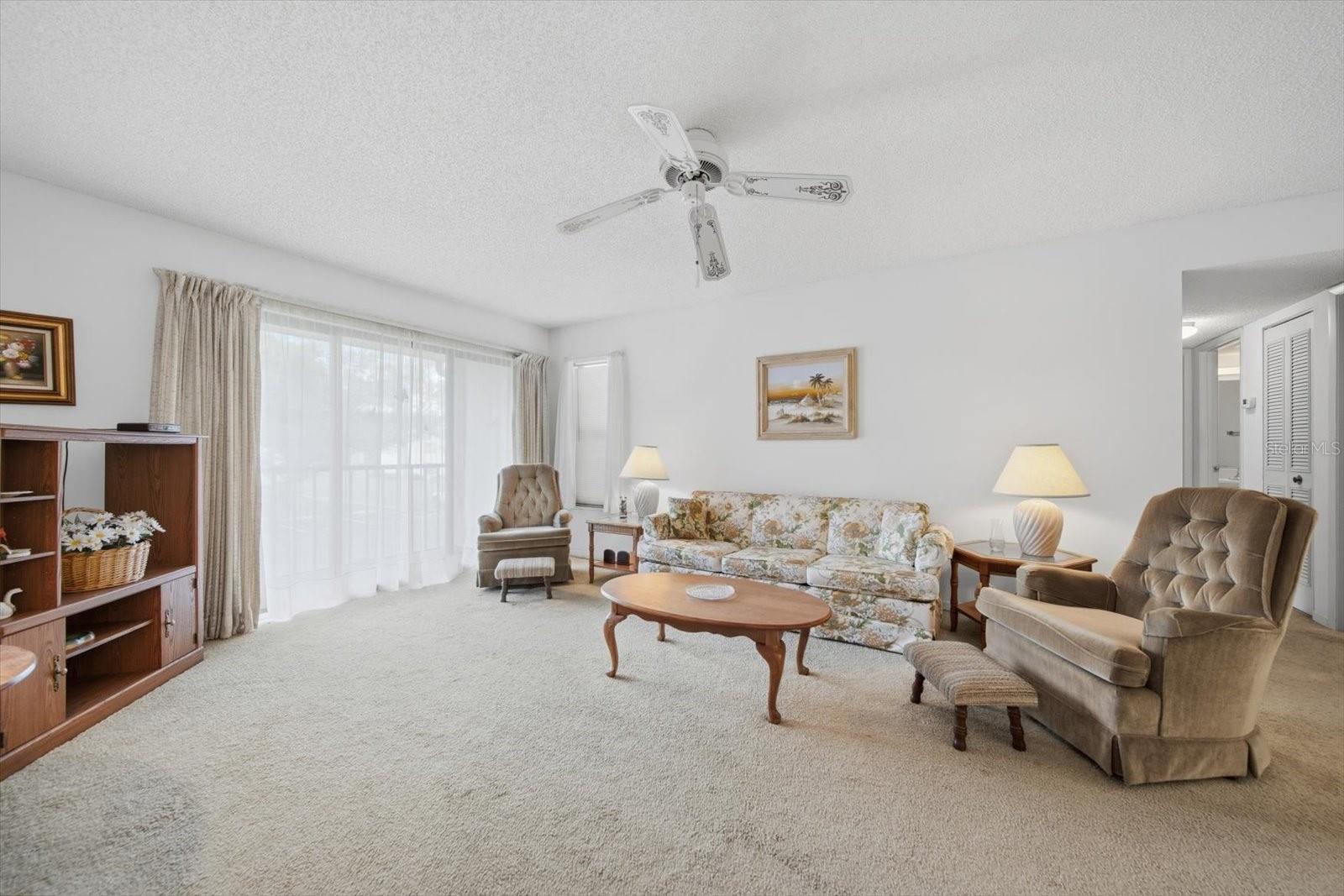 1441 Pine Glen Ln #e2 Property Photo 2
