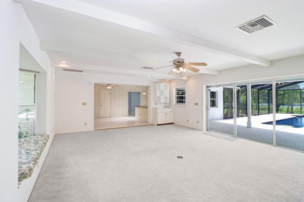 1350 Eckles Dr Property Photo 29