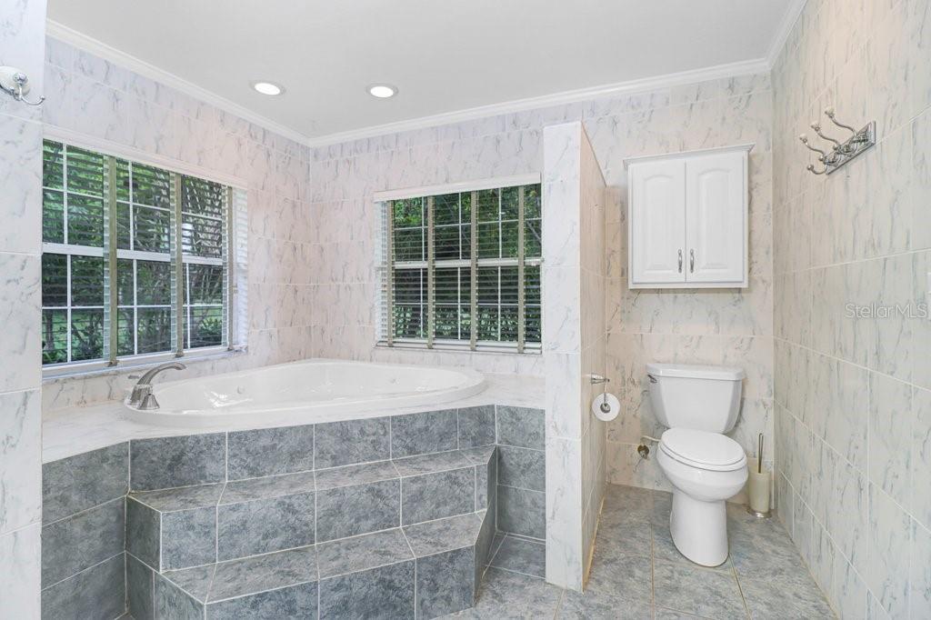 1350 Eckles Dr Property Photo 34
