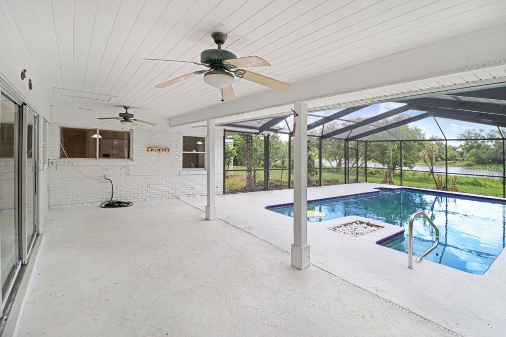 1350 Eckles Dr Property Photo 41
