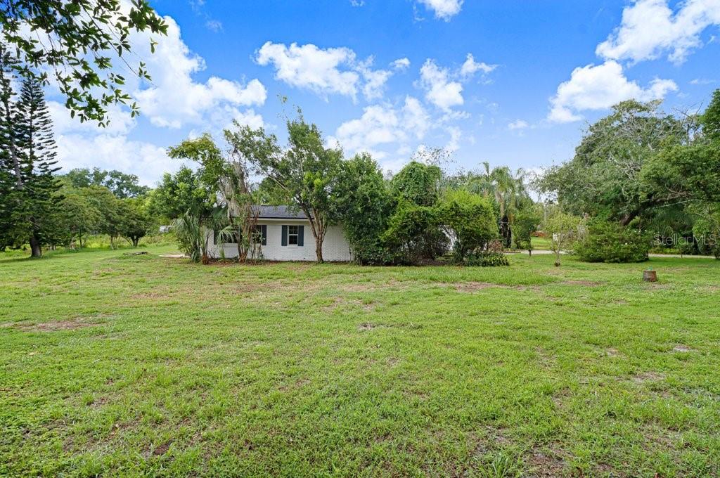 1350 Eckles Dr Property Photo 47
