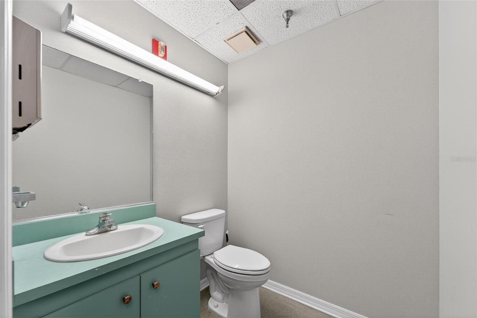 106 N Evers St Property Photo 17
