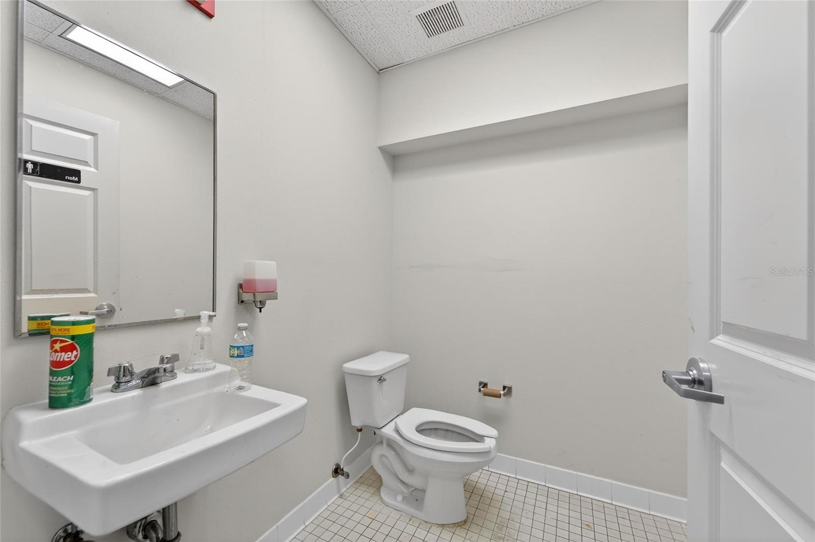106 N Evers St Property Photo 37