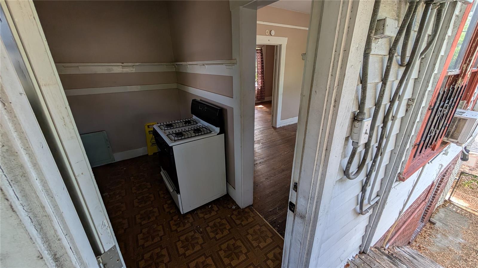 114 S Bungalow Park Ave Property Photo 65