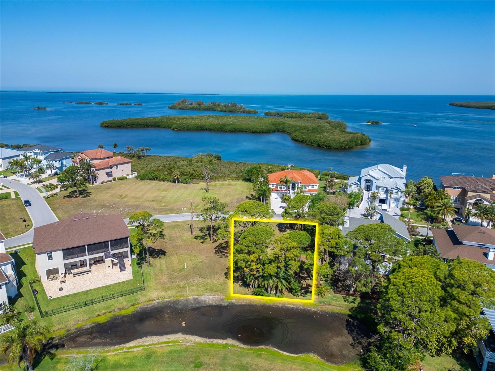 N Pointe Alexis Dr Property Photo 1