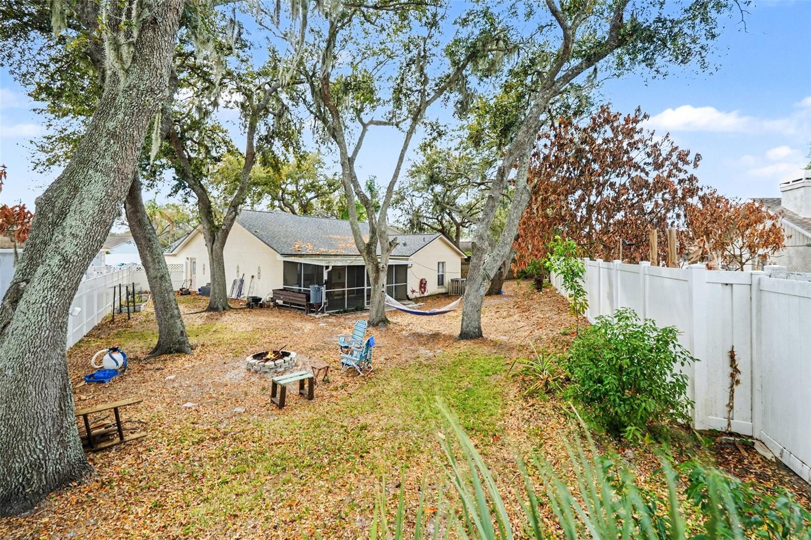1144 Hardwood Dr Property Photo 12