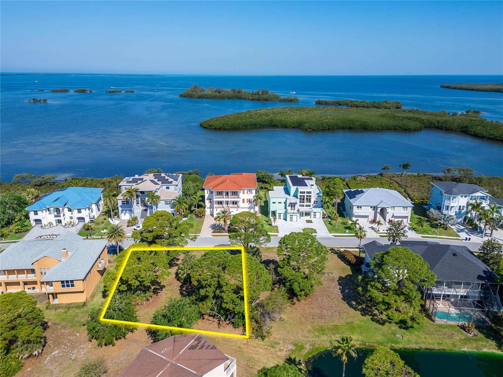 Harbour Watch Cir Property Photo 1
