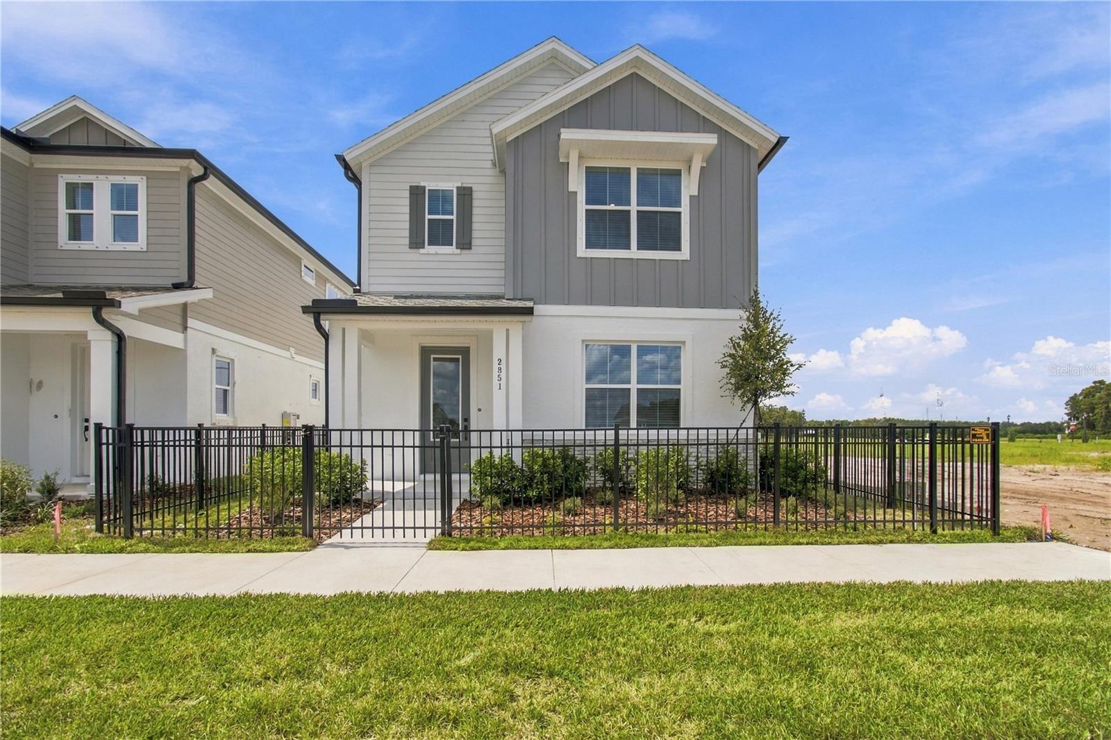 2851 CRIMSON CAP ST Property Photo 1