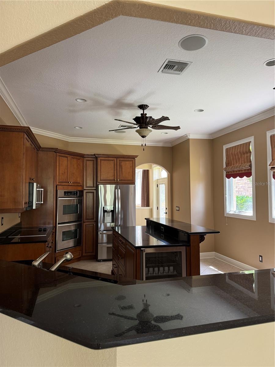 644 Saxony Blvd Property Photo 29