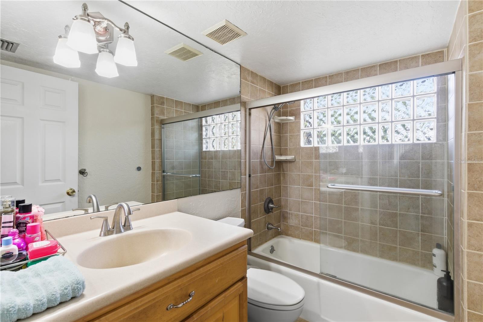 308 Ellen Way Property Photo 18