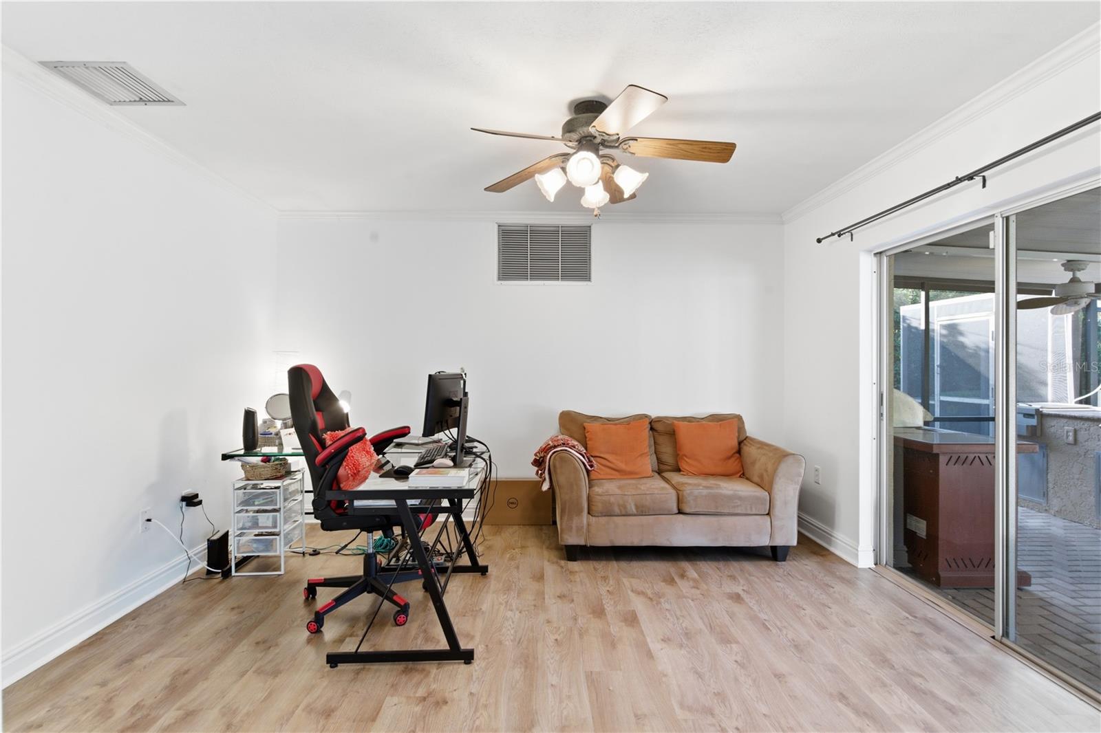 308 Ellen Way Property Photo 33