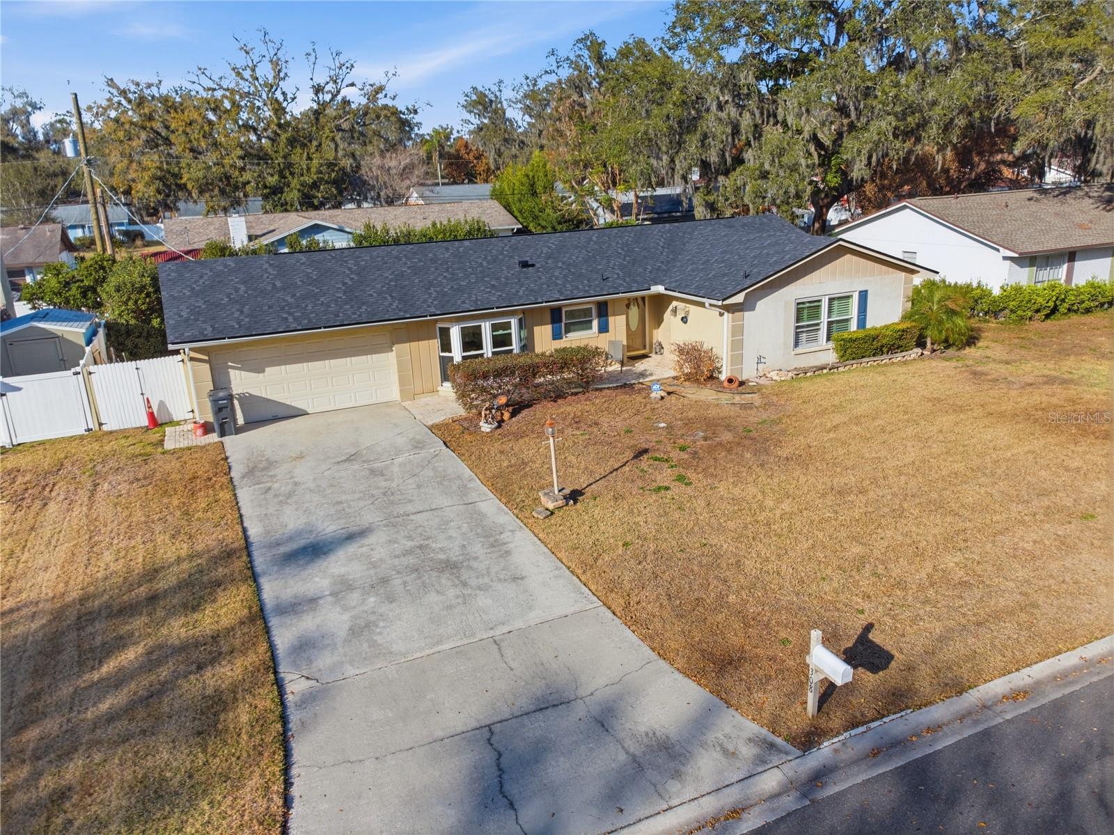 308 Ellen Way Property Photo 37