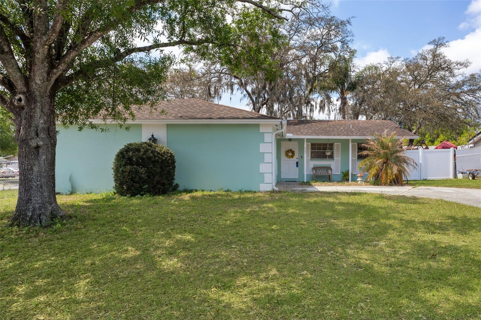 502 Avocado Cir Property Photo 1