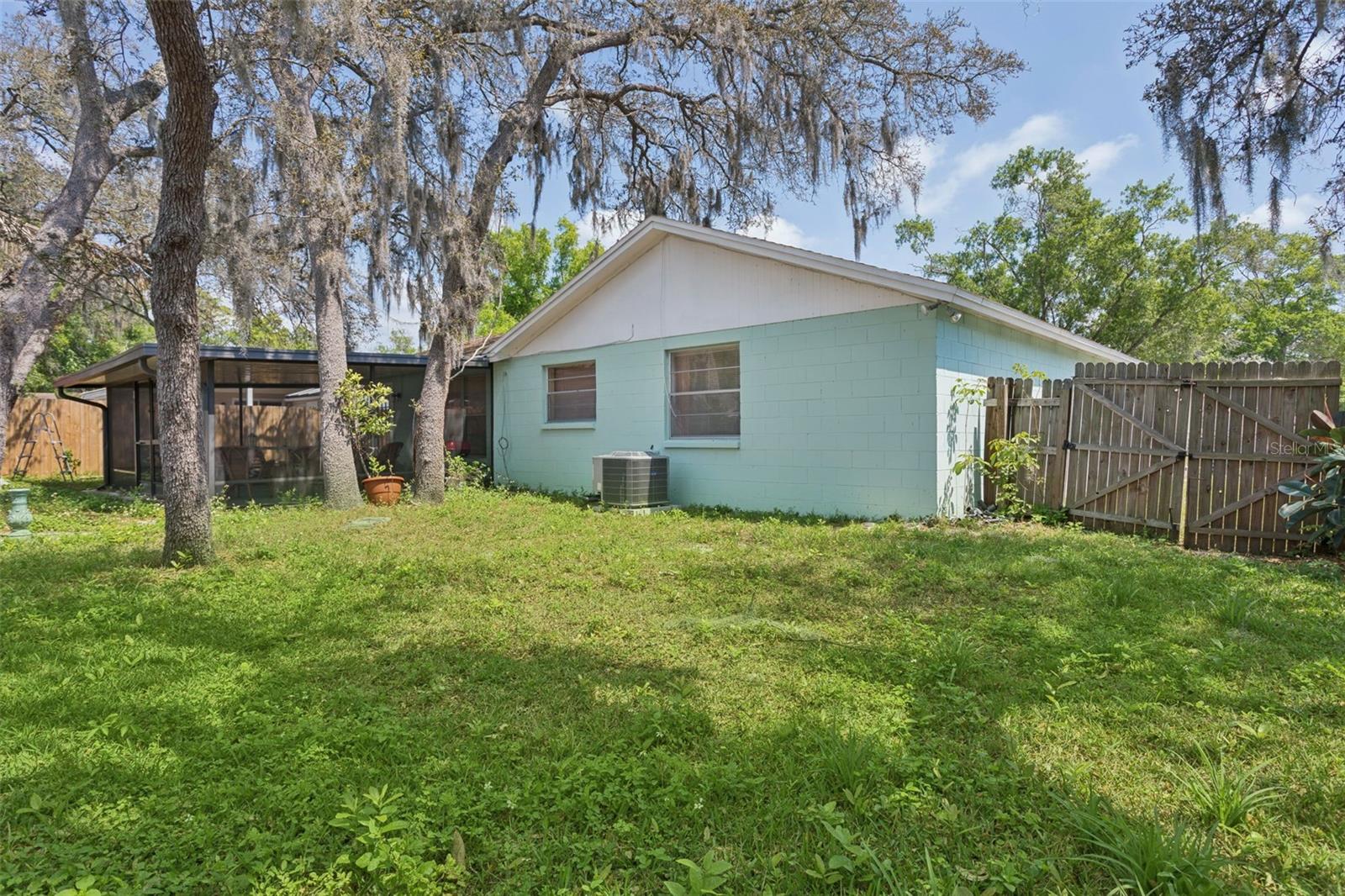 502 Avocado Cir Property Photo 42