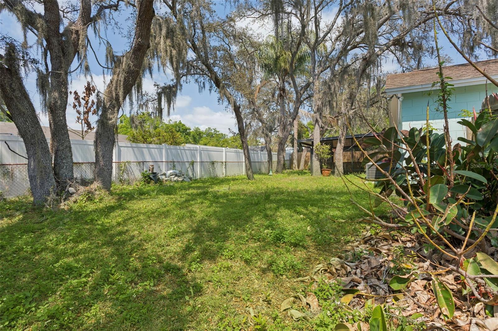 502 Avocado Cir Property Photo 43
