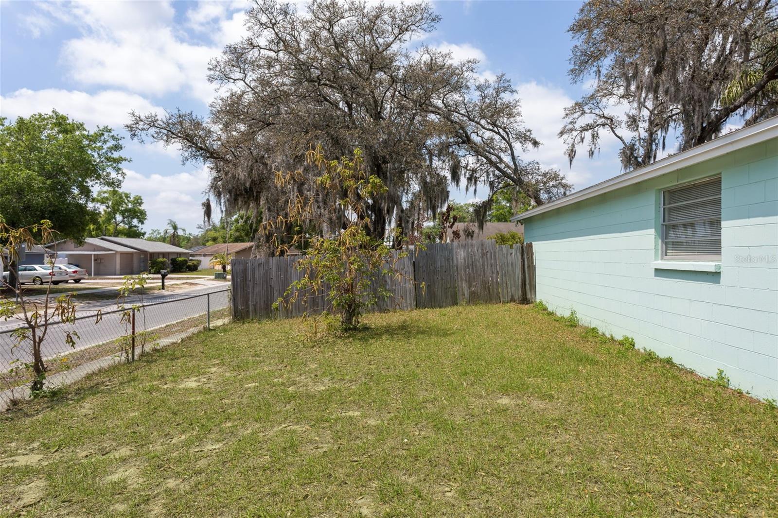 502 Avocado Cir Property Photo 49