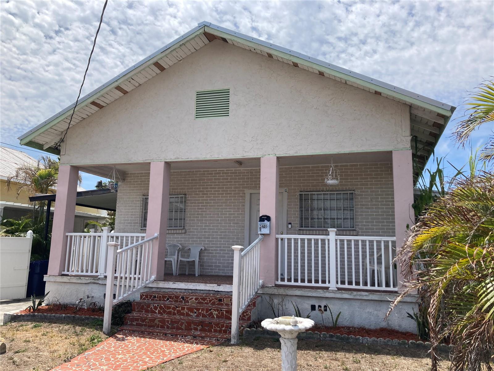 2405 Corrine St Property Photo 1