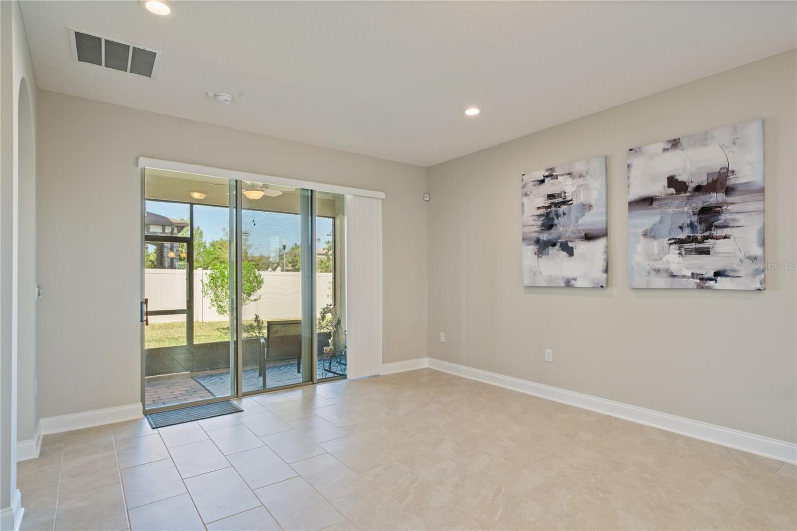 1110 Umbria Ln Property Photo 17