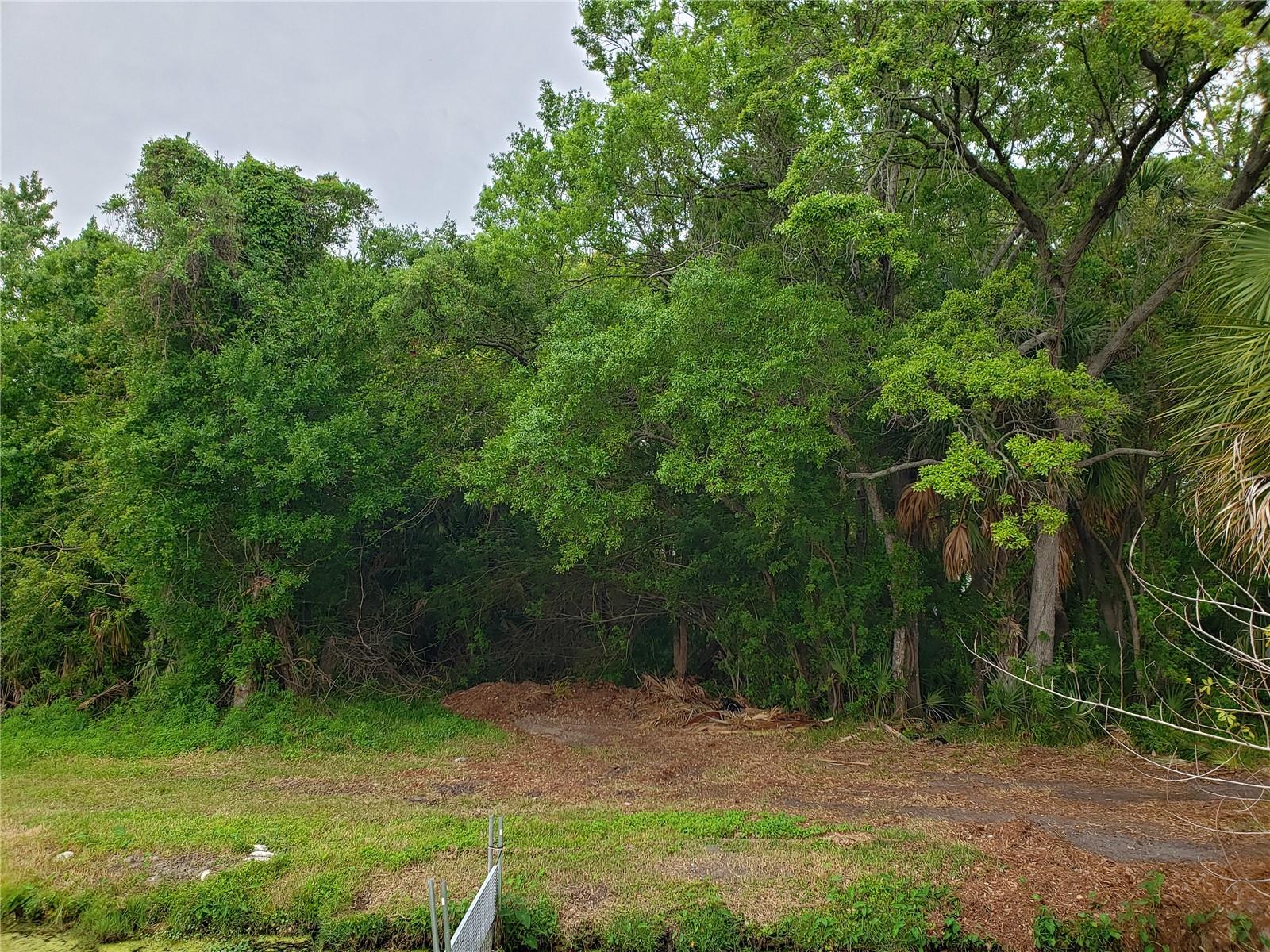 Grosse Ave Property Photo 9