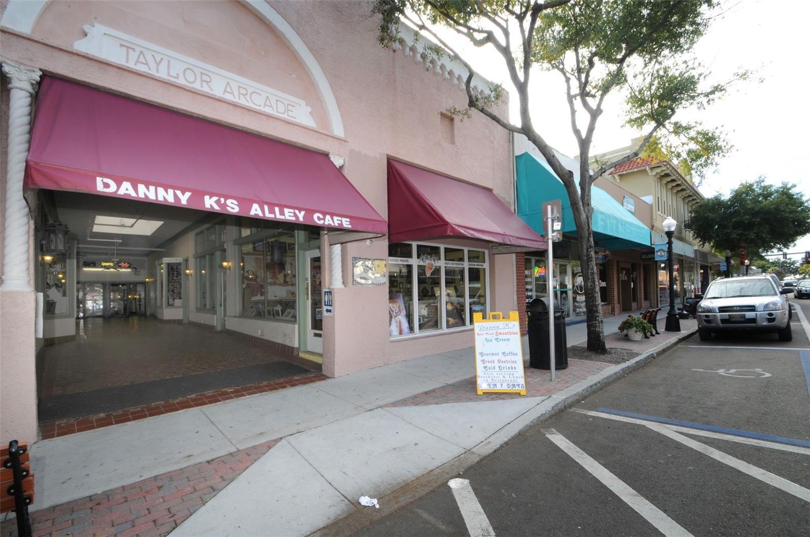 Grosse Ave Property Photo 15