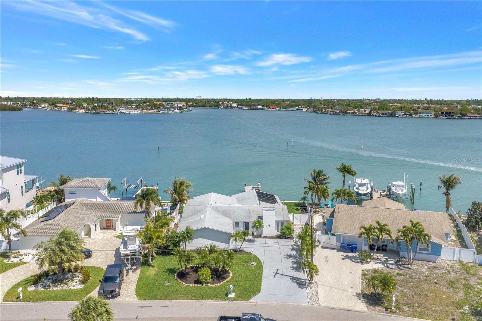 6984 S Shore Dr S Property Photo 3