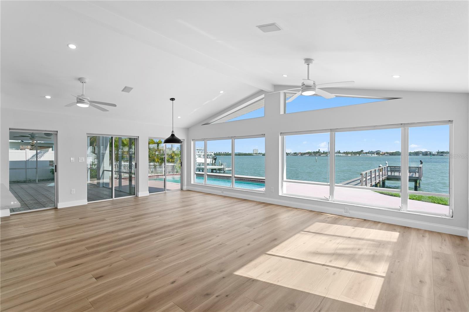 6984 S Shore Dr S Property Photo 18