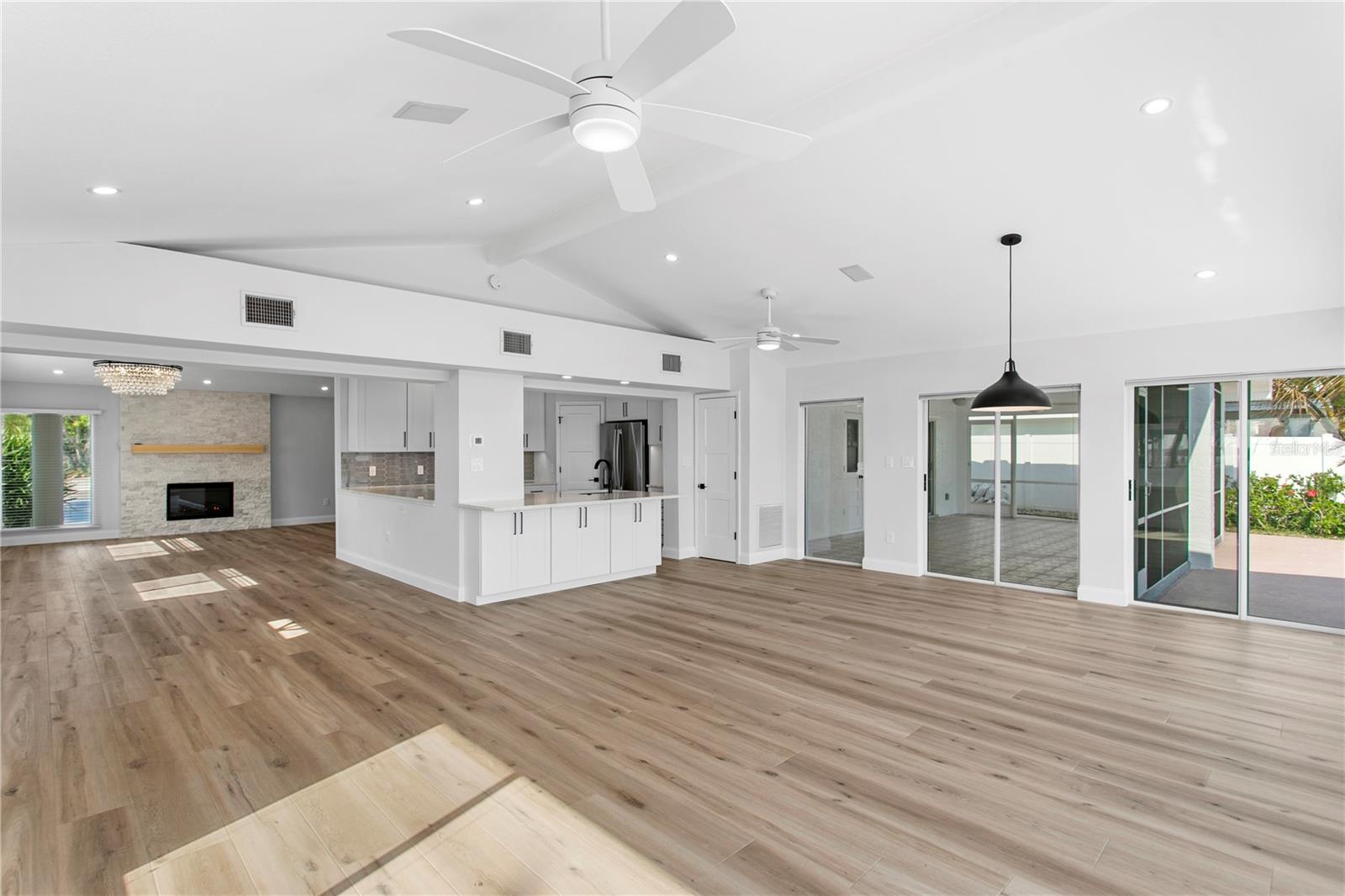 6984 S Shore Dr S Property Photo 21