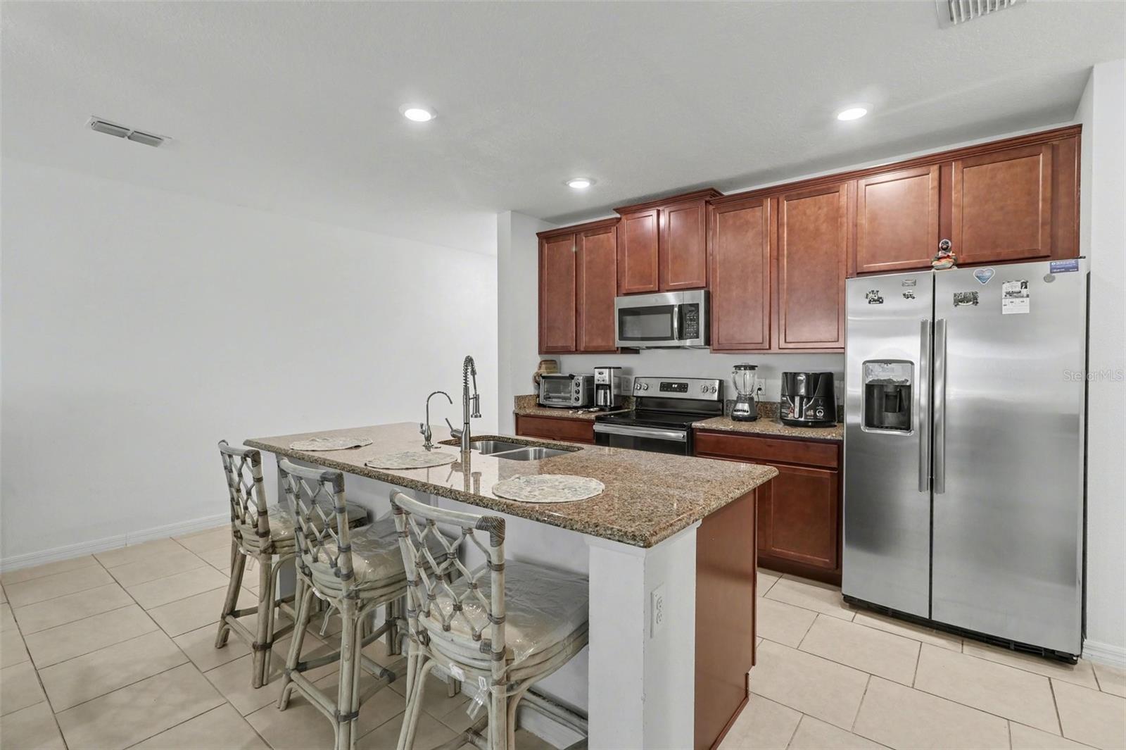 1737 Kato Way Property Photo 11