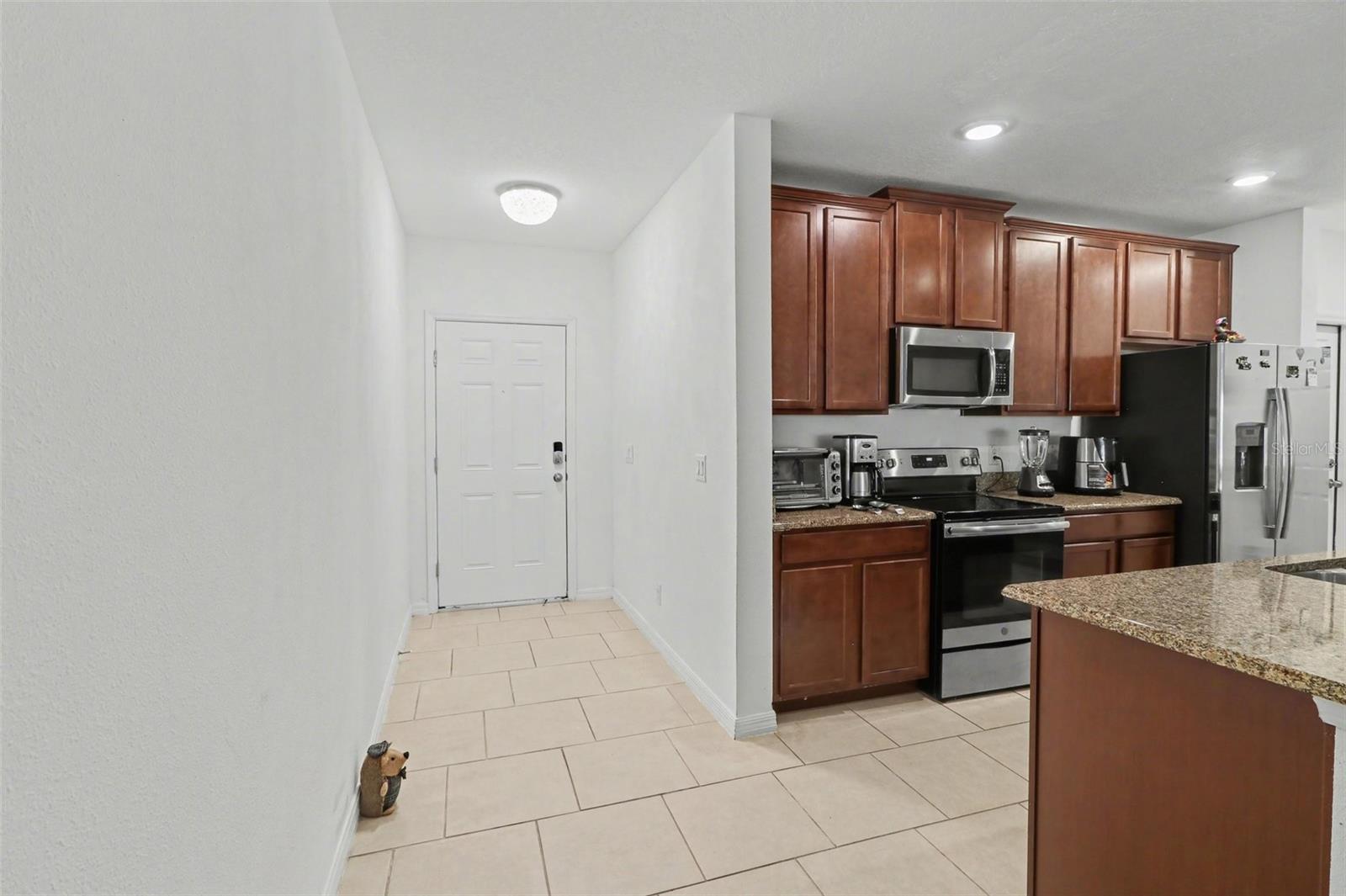 1737 Kato Way Property Photo 14