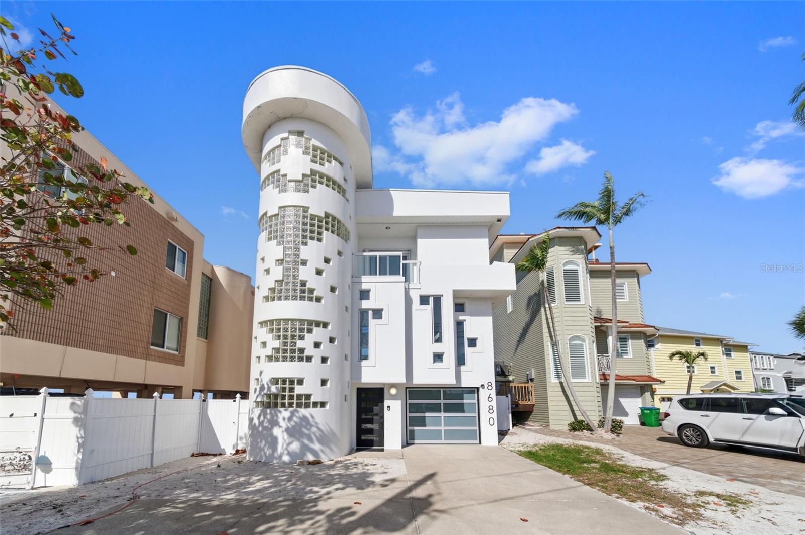 8680 W GULF BLVD Property Photo 1