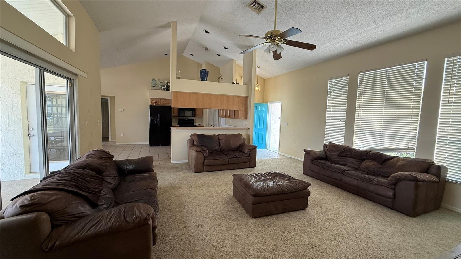 5612 Loma Vista Dr W Property Photo 4