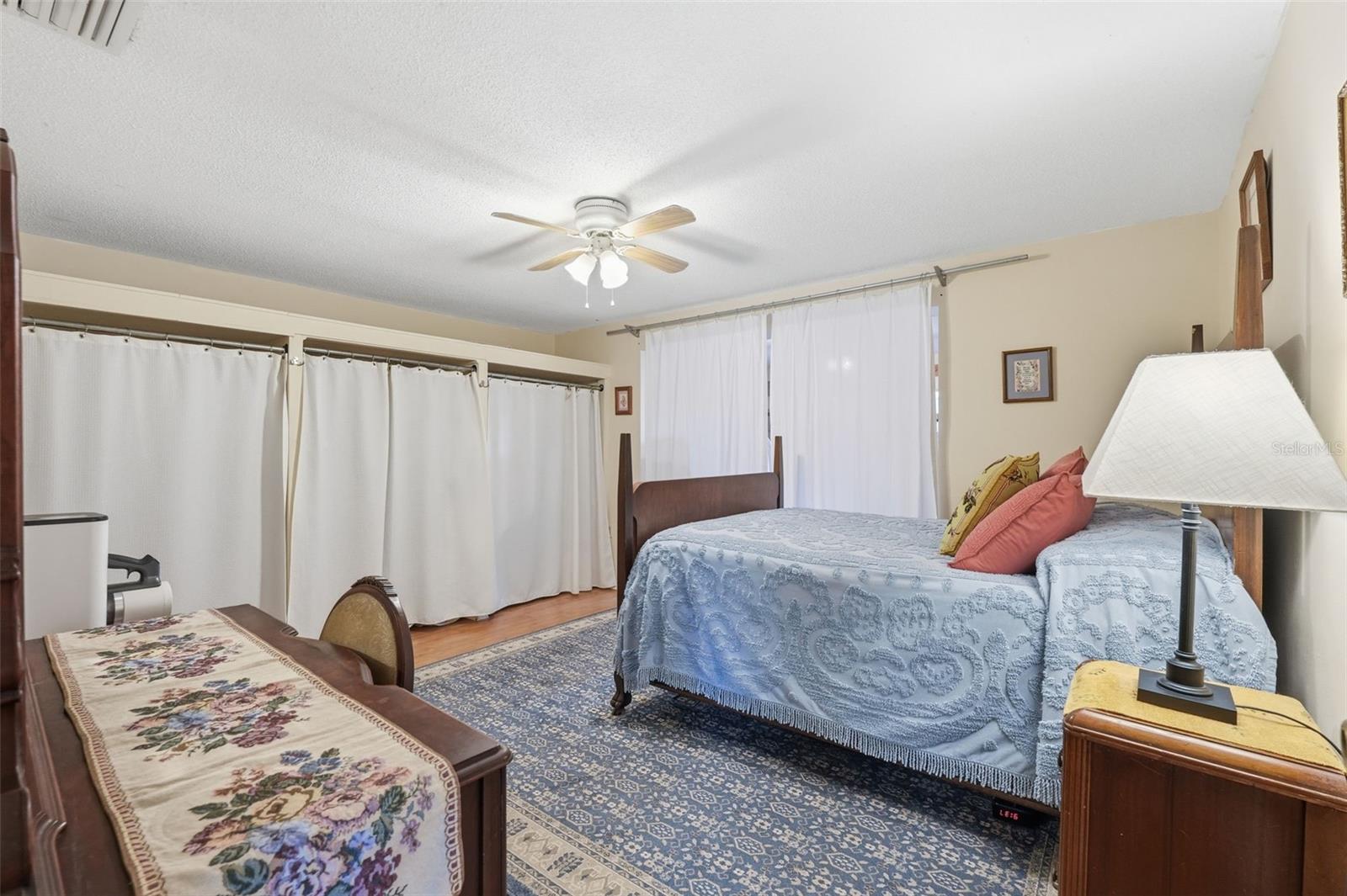 3226 Fairmount Dr Property Photo 15