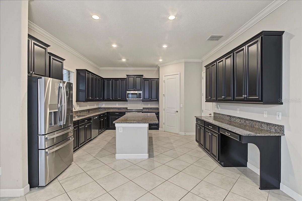 8099 Lago Mist Way Property Photo 13