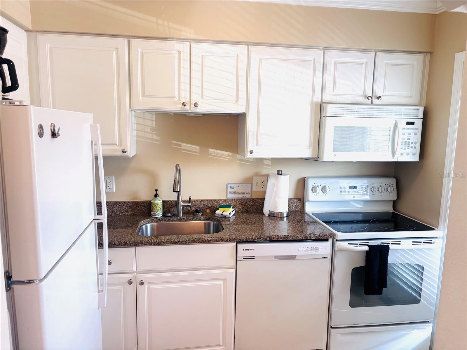19417 Gulf Blvd #b209 Property Photo 8